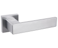 imperia-700-m-chrom-mat-dverni-rozetove-kovani-infinity-line-4.png